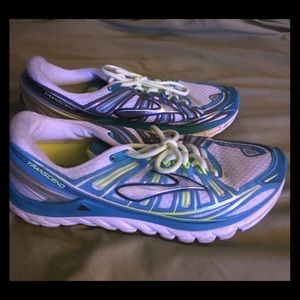 Brooks Women’s Transcend Sneakers 9